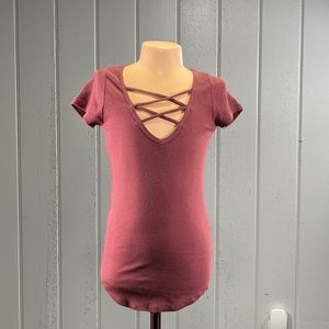 *🌸Bozzolo Junior’s V-Neck Criss Cross T-Shirt Sz S
